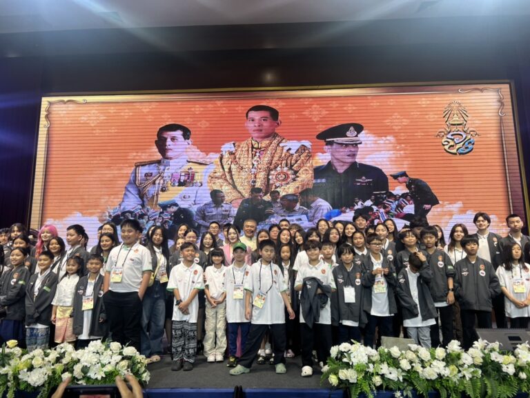 เยาวชนไทยในสหรัฐฯ กว่า 200 ชีวิต เรียนรู้ประวัติศาสตร์ชาติ ปลุกจิตสำนึกความรักชาติในโครงการ “เยือนแผ่นดินแม่”